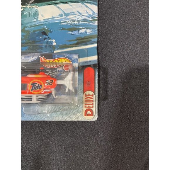 Hot Wheels Racing NASCAR Deluxe Kodak Max Film & Tide Helicopter Diecast ~ NEW - Picture 14 of 16